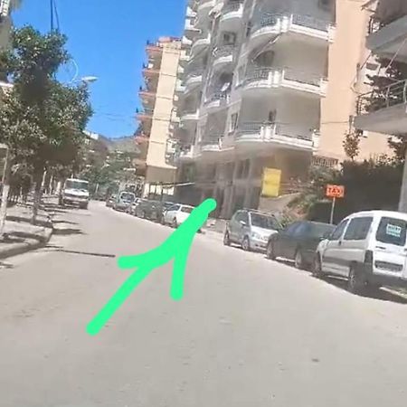 Sunny&Seaview Apartment Sarande Bagian luar foto